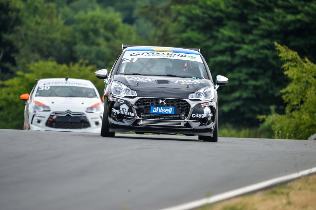 Insight Racings Anton Bergström havde et actionfyldt heat. En snurretur i starten kostede dyrt, men svenskeren endte som sekser og har dermed pole position i finalen.
(Foto: Morten Kimer )
